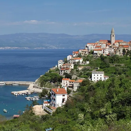 With A Parking Space Vrbnik, Krk - 429 Apartment