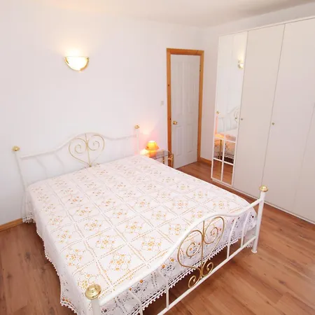 With A Parking Space Vrbnik, Krk - 429 Apartment *